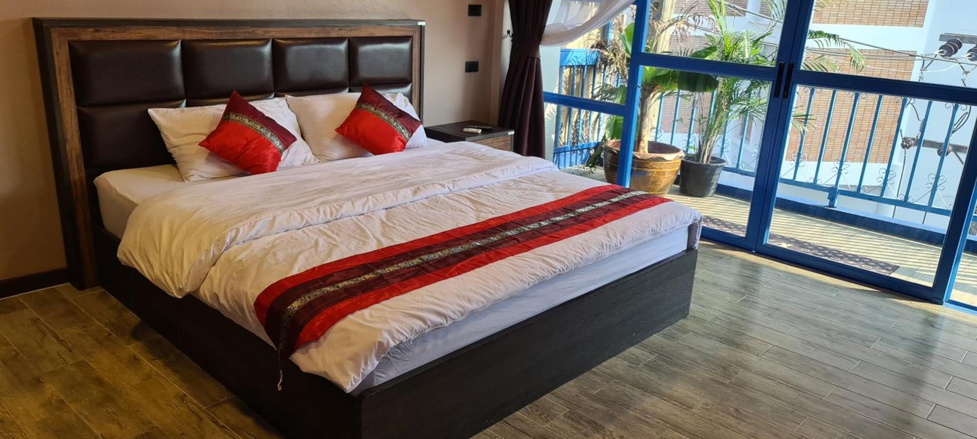 Central Guesthouse Chiang Rai - Bread & Breakfast Room photo